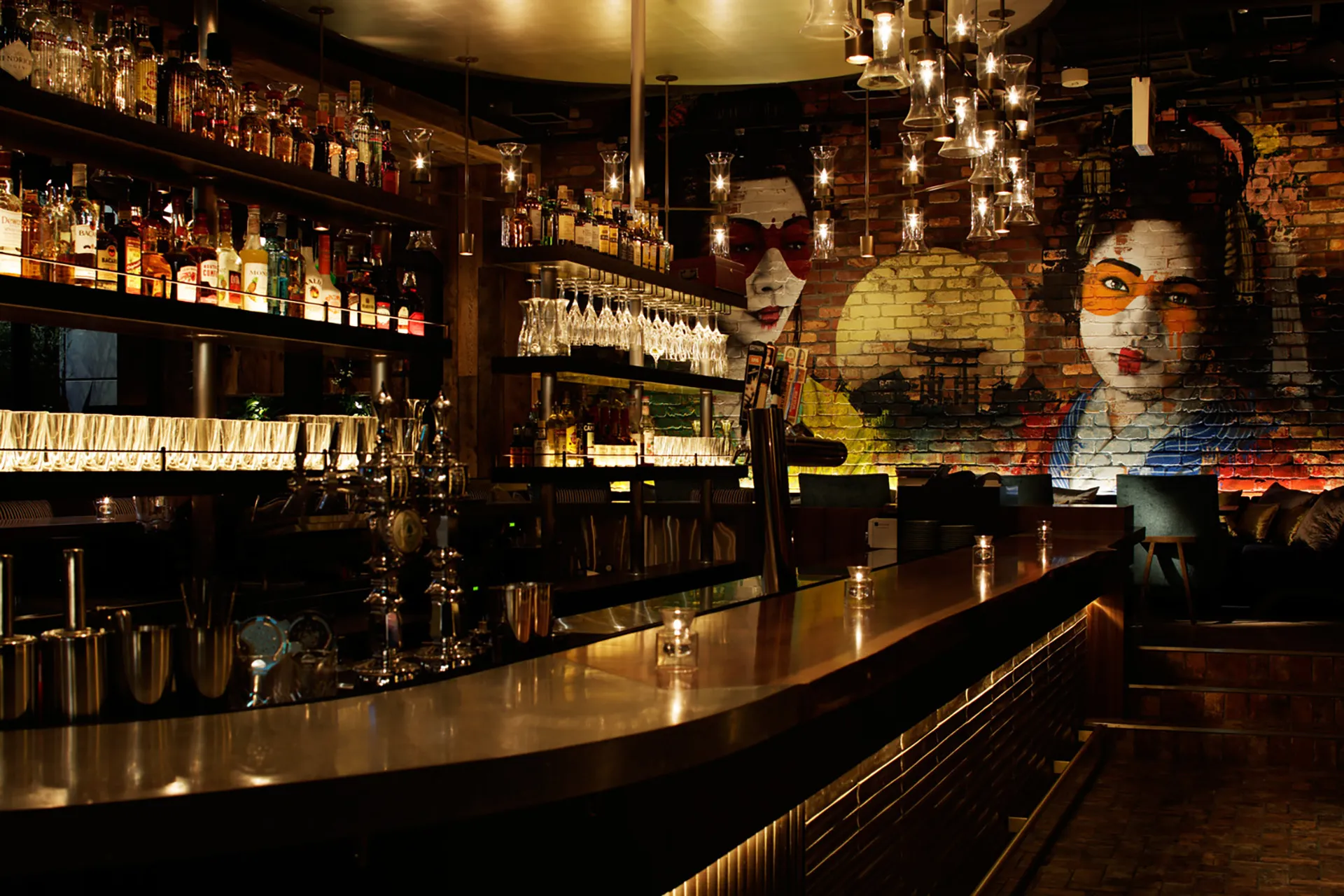 タヴァン オン エス